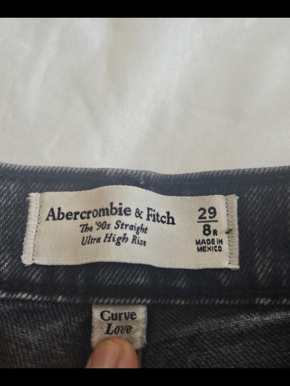 Abercrombie & Fitch Curve Love High Rise 90s Relaxed Jean - Picture 4 of 6